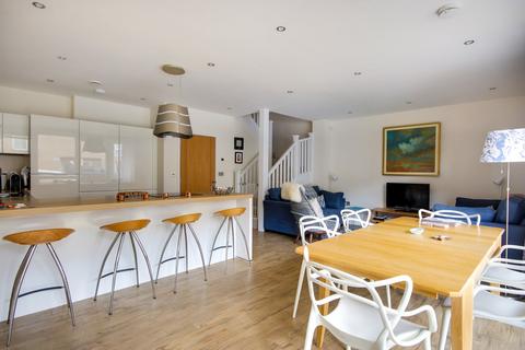 2 bedroom apartment for sale, Almansa Way, Lymington, SO41