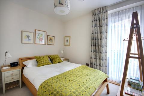 56 Almansa Way, Lymington, SO41 9PY