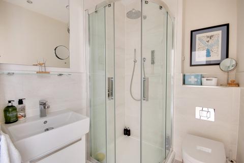56 Almansa Way, Lymington, SO41 9PY