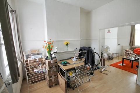 383 Hale Road, Widnes, WA8 8TY