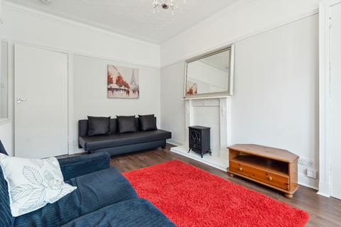 1 bedroom apartment to rent, Old Castle Road, Flat 3/1, Cathcart, Glasgow, G44 5TG