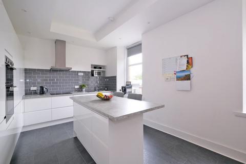 3 bedroom flat to rent, Murray Terrace, Ferryhill, Aberdeen, AB11