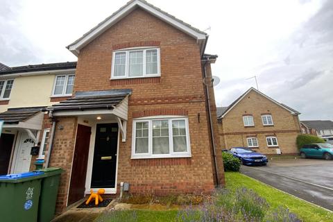 1 bedroom end of terrace house to rent, Carnation Way, Aylesbury, HP21