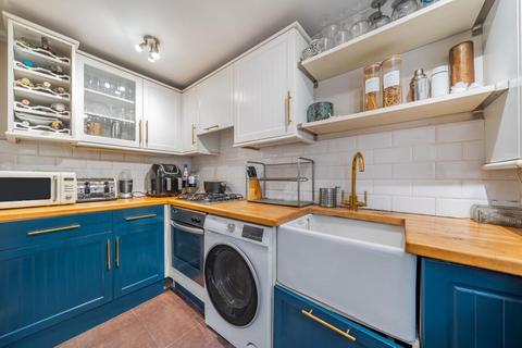 9b Sylvan Hill, London, SE19 2QB
