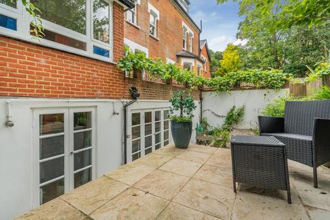 9b Sylvan Hill, London, SE19 2QB