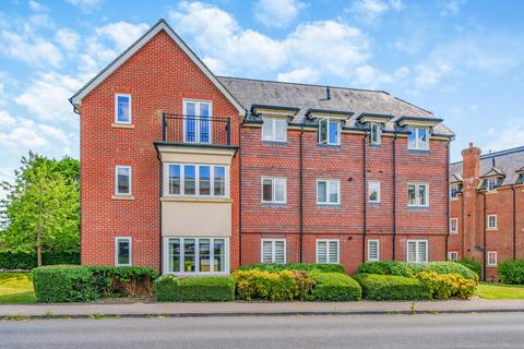 2 bedroom flat for sale, Pater Court, Portland Way, Knowle, PO17