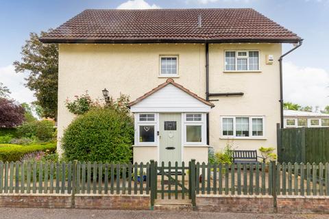 4 bedroom detached house for sale, Nevells Road, Letchworth Garden City, SG6 4TZ