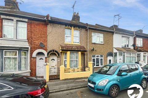 4 bedroom terraced house to rent, Livingstone Road, Gillingham, Kent, ME7