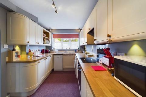 3 bedroom semi-detached house for sale, Alton Road, Worcester, Worcestershire, WR5