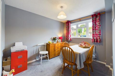 3 bedroom semi-detached house for sale, Alton Road, Worcester, Worcestershire, WR5