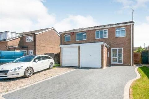 3 bedroom semi-detached house for sale, Briar Place, Eastbourne BN23