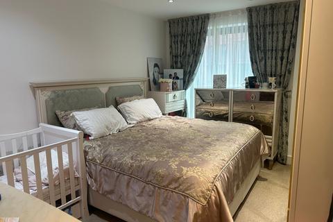 undefined, 2 Bedroom Modern Apartment For Rent in Cityview Point, E14