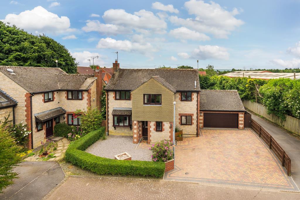 South Marston, Swindon, Wiltshire, 4 bed detached house for sale £650,000