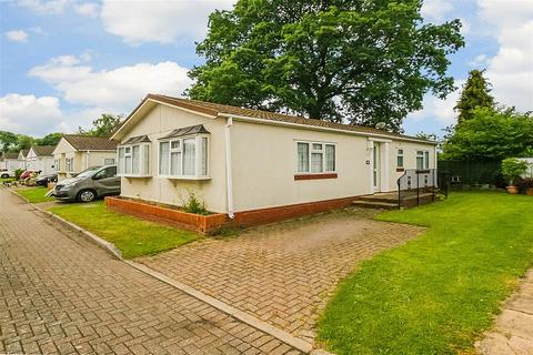 2 bedroom park home for sale, London Road, West Kingsdown, Kent