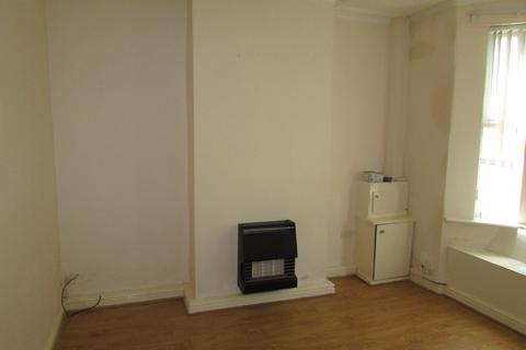 3 bedroom end of terrace house to rent, Mersey Road, Widnes, WA8