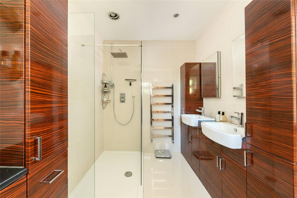 En Suite Shower Room