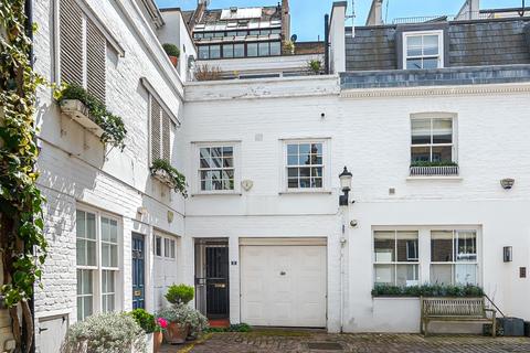 5 Radley Mews, London, W8 6JP
