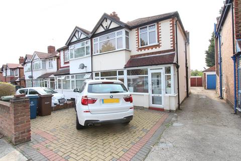 3 bedroom semi-detached house to rent, Culver Grove, Stanmore, HA7