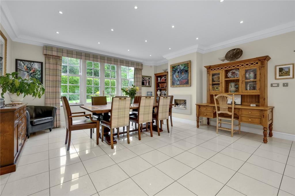 Kitchen-Dining Area