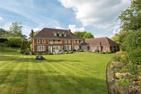 undefined, East Road, St George's Hill, KT13