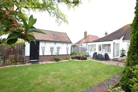 2 bedroom detached bungalow for sale, Mountview Road, Clacton-on-Sea