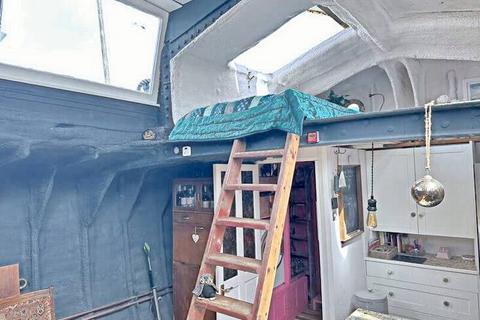 1 bedroom houseboat for sale, Standard Quay, Faversham ME13