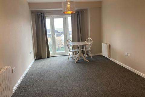 2 bedroom flat to rent, Ty Capstan, Rhodfa'r Gwagenni, Barry, The Vale Of Glamorgan. CF63 4AU