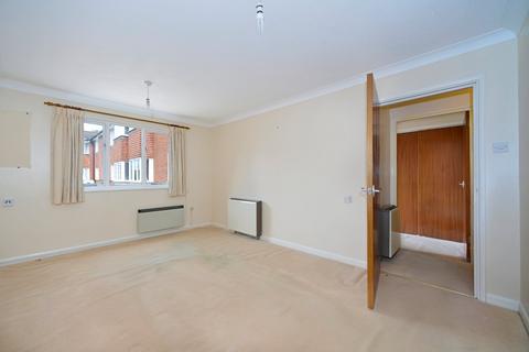 1 bedroom retirement property for sale, Stuart Court, Godalming GU7