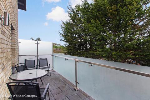 Flat 2, 1 Hanover Road, London, SW19 1EB