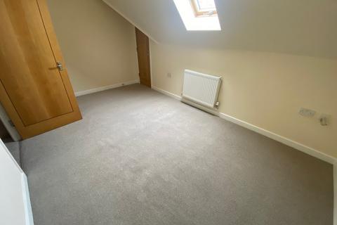 1 bedroom flat to rent, 137 Ringwood Road, Poole, BH14