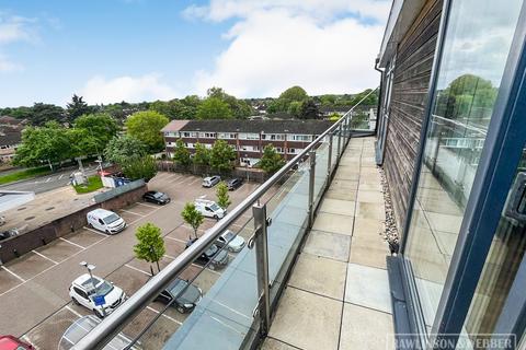 2 bedroom apartment for sale, Victoria Avenue, West Molesey KT8