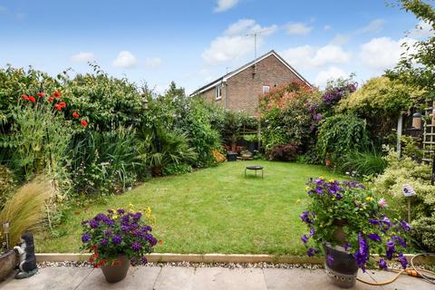 16 Collingwood Way, Shoeburyness, Southend-on-sea, SS3 8BT