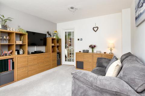 16 Collingwood Way, Shoeburyness, Southend-on-sea, SS3 8BT