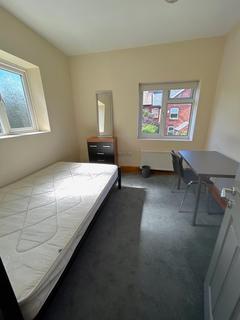 1 bedroom in a house share to rent, Midland Street, Sheffield S1