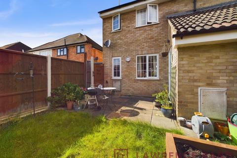 7c Cedar Avenue, Ruislip, HA4 6UJ
