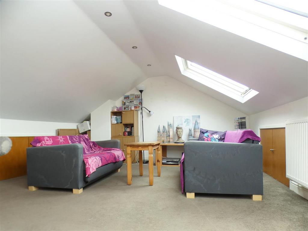 Loft Room 1