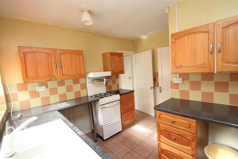 3 bedroom semi-detached house to rent, West Boulevard, Quinton