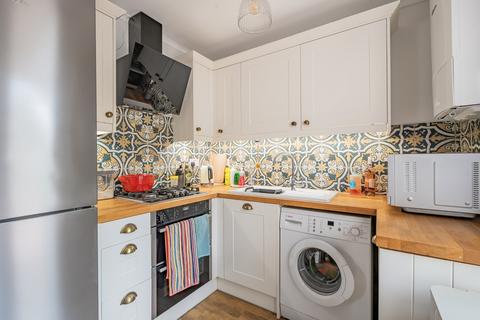 131a Batten Avenue, Woking, GU21 8TP