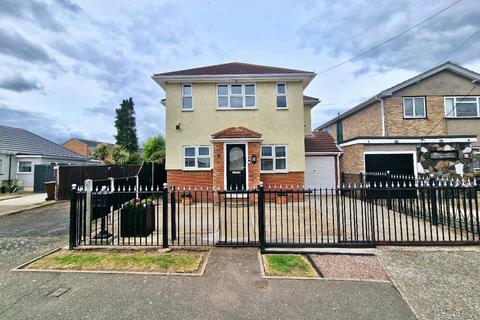 3 bedroom detached house for sale, Chamberlain Avenue, Canvey Island