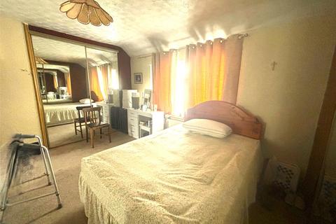 6 Warrington Road, Dagenham, RM8 3JH