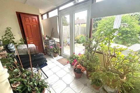 6 Warrington Road, Dagenham, RM8 3JH