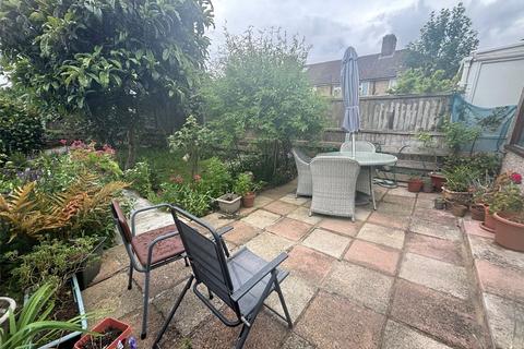 6 Warrington Road, Dagenham, RM8 3JH
