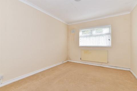 2 bedroom ground floor flat for sale, Durham Close, Maidstone, Kent