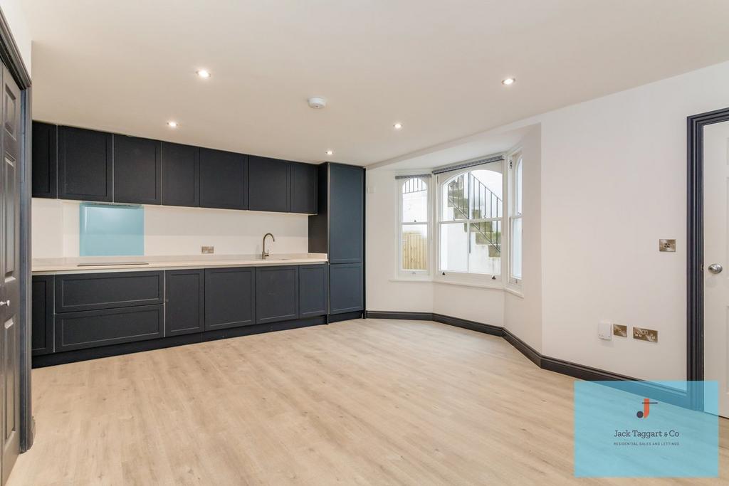 Brighton - 1 bedroom flat to rent