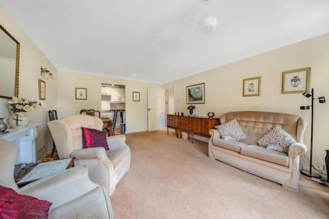 2 bedroom apartment for sale, Ashley Gardens, Shalford, Guildford, Surrey, GU4