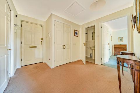 2 bedroom apartment for sale, Ashley Gardens, Shalford, Guildford, Surrey, GU4