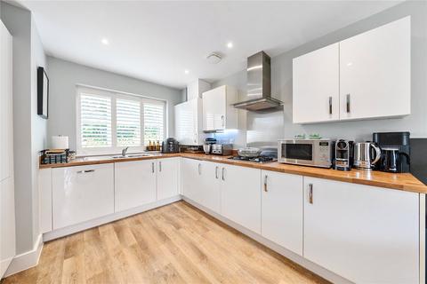 3 bedroom detached house for sale, Hop Gardens, Bentley, Farnham, Hampshire, GU10