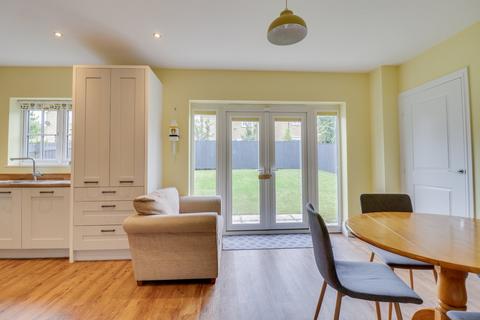 47 Bletchley Road, Horsforth, Leeds, LS18 4FG