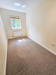 2 bedroom flat to rent, Muirfield Close, Doddington Park, Lincoln, LN6