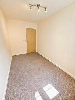 2 bedroom flat to rent, Muirfield Close, Doddington Park, Lincoln, LN6